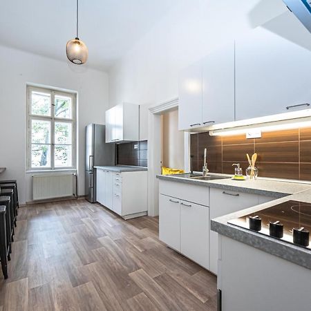 New Town Central Apartment Prága Kültér fotó