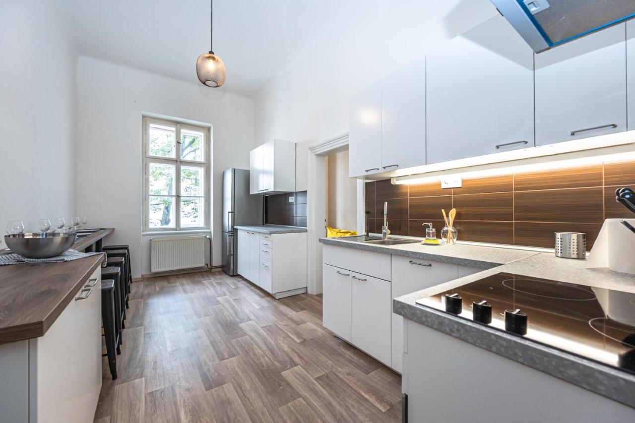 New Town Central Apartment Prága Kültér fotó
